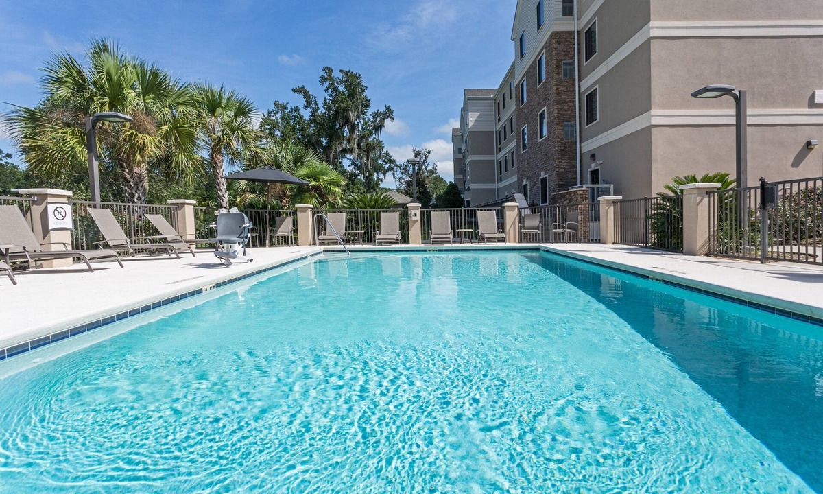 Tallahassee Condo | 1 Bedroom | Free Breakfast + 24h Business Center