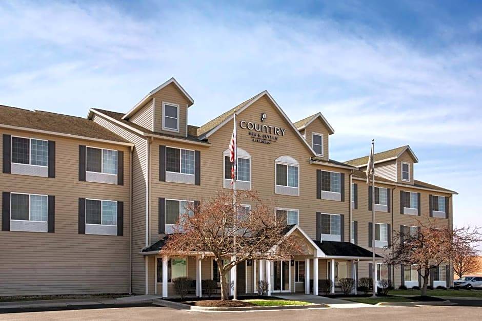 Springfield Hotel | 2-Star Hotel ∙ Country Inn & Suites by Radisson, Springfield, OH