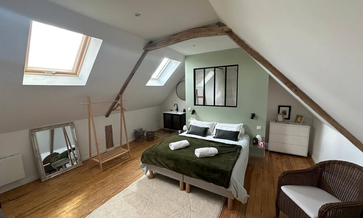 Tamerville Apartment | 2 to 4 person studio near Valognes, ideal for telecommuting or Normandy weekends