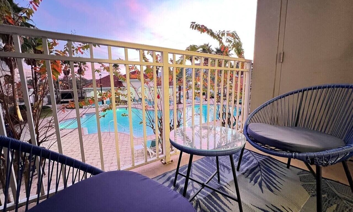 Florida Center Condo | 207 Luxury 2-Unit Suite Pool | Universal & I-Drive