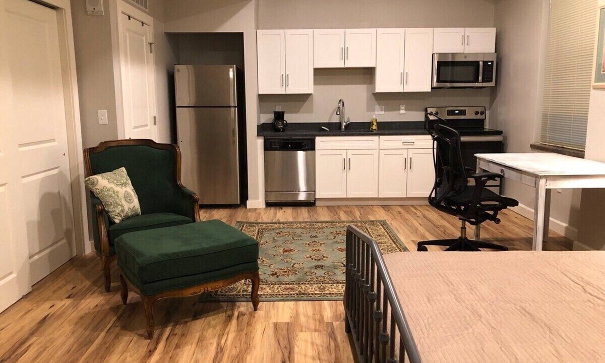 Charleston Apartment | 208 New Downtown Living Studio