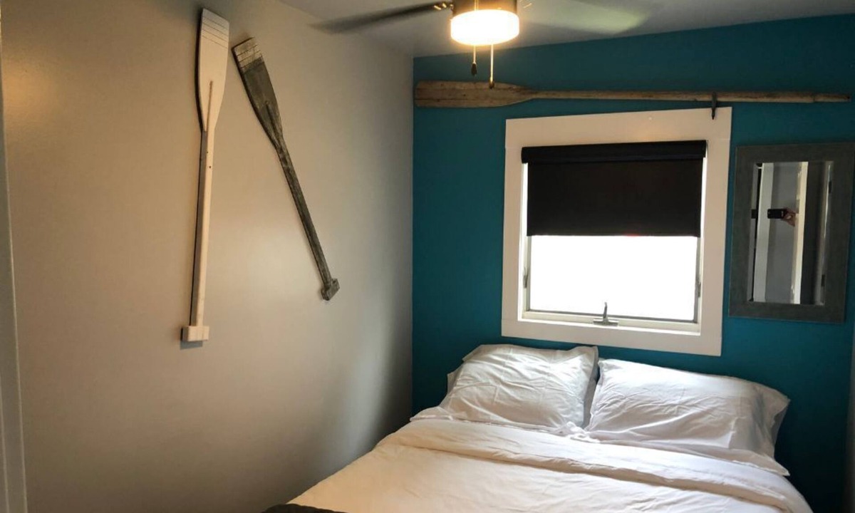 Monticello Hotel | 2BR Room at Alexander’s Landing. Walk to Indiana Beach + Pool Access