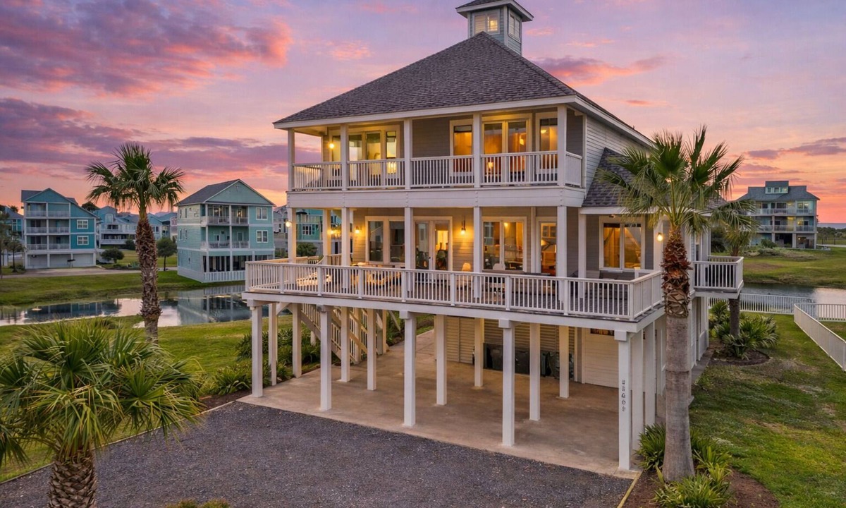 Red Fish Cove House | 2nd Row Beach 6BR | Sleeps 15 | Pointe West Amenities