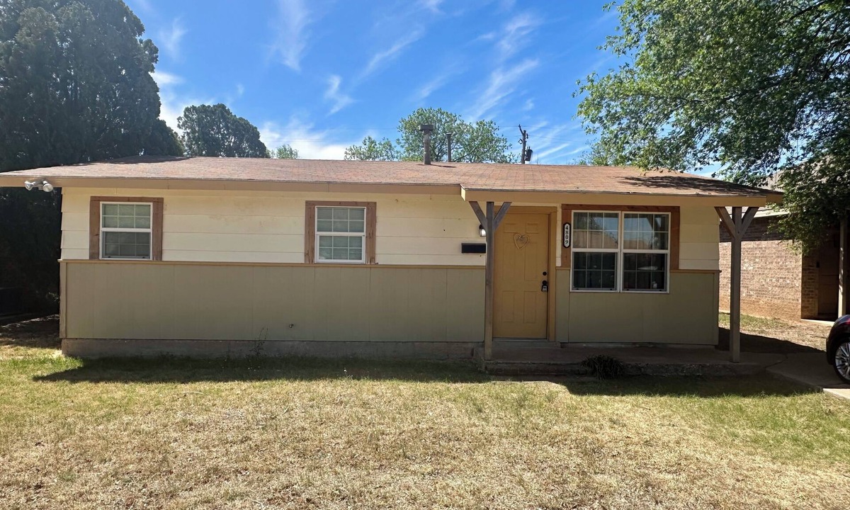 Lubbock Cottage | 3-bed cottage in Central Lubbock l 8 mins to TTU and medical district