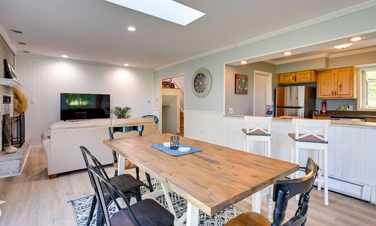 Lexington House | 3-bedroom/2 bath home in Lovely Lexington Township