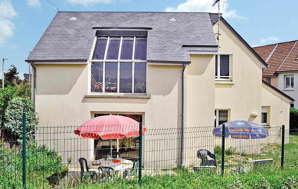 Saint-Germain-sur-Ay House | 3 bedroom accommodation in Saint Germain sur Ay