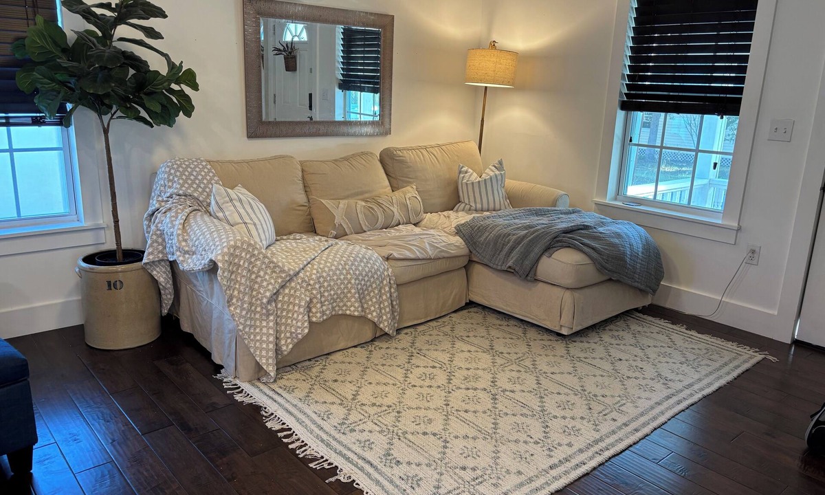 Springs at Kings Bay Cottage | 3 month minimum staynPerfect 1-bedroom cottage downtown Crystal River by spring.
