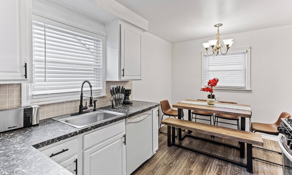Wayne County House | 30 Day Rentals Long Term Stay for Corporate Client