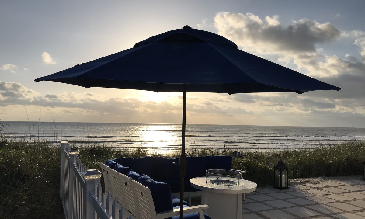 New Smyrna Beach House | 4 Bdrm/3 Bath The Tatum House Cottage - Direct Oceanfront