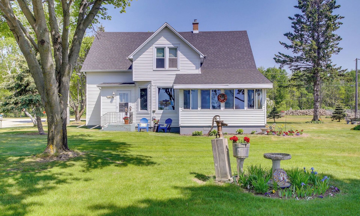 Two Rivers House | 5 Mi to Point Beach State Forest: Home w/Fire Pit
