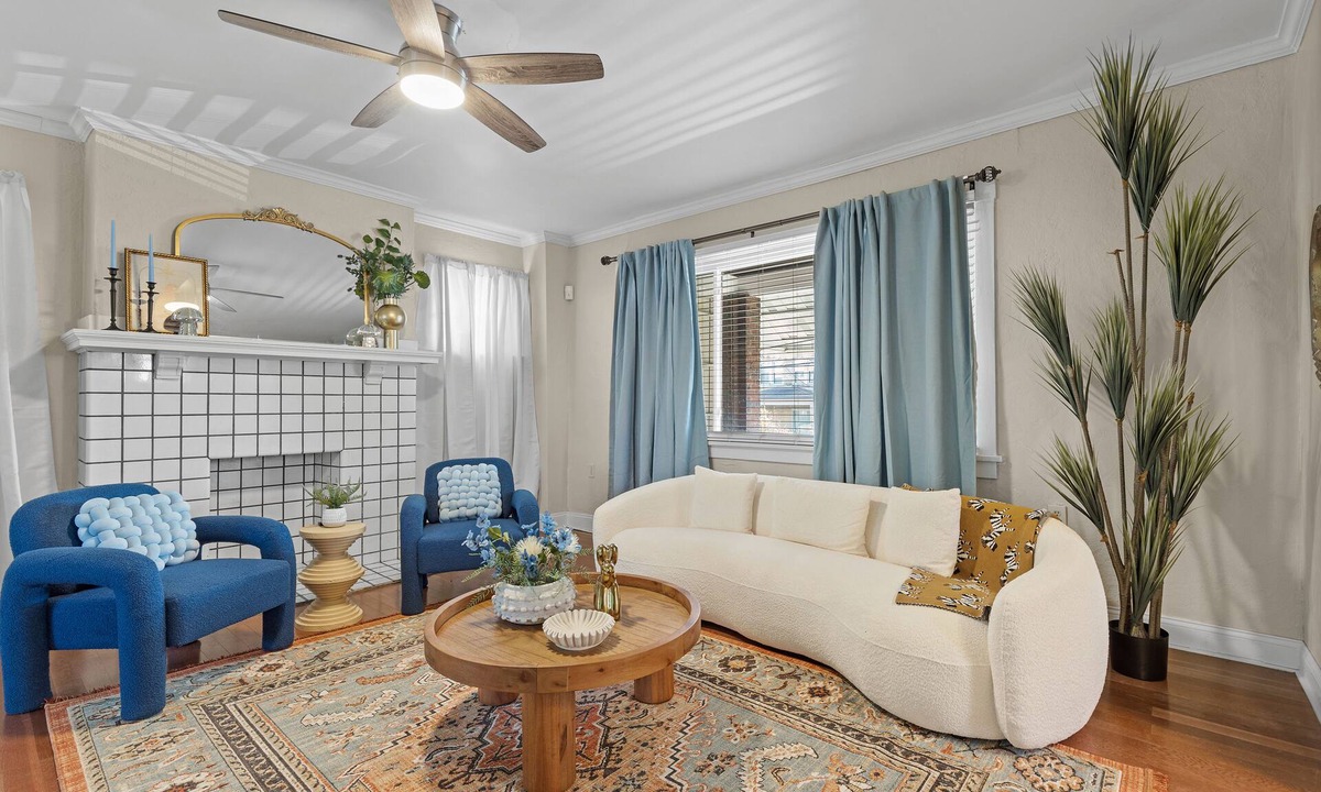 Lincoln-Lemington-Belmar House | 5bd Chic Barn: Games - Contemporary - Central