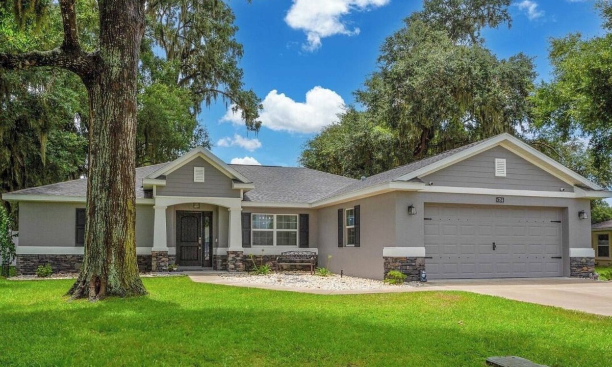 Fellowship House | 5mi to WEC. Next to l-75. Quiet HOA neighborhood