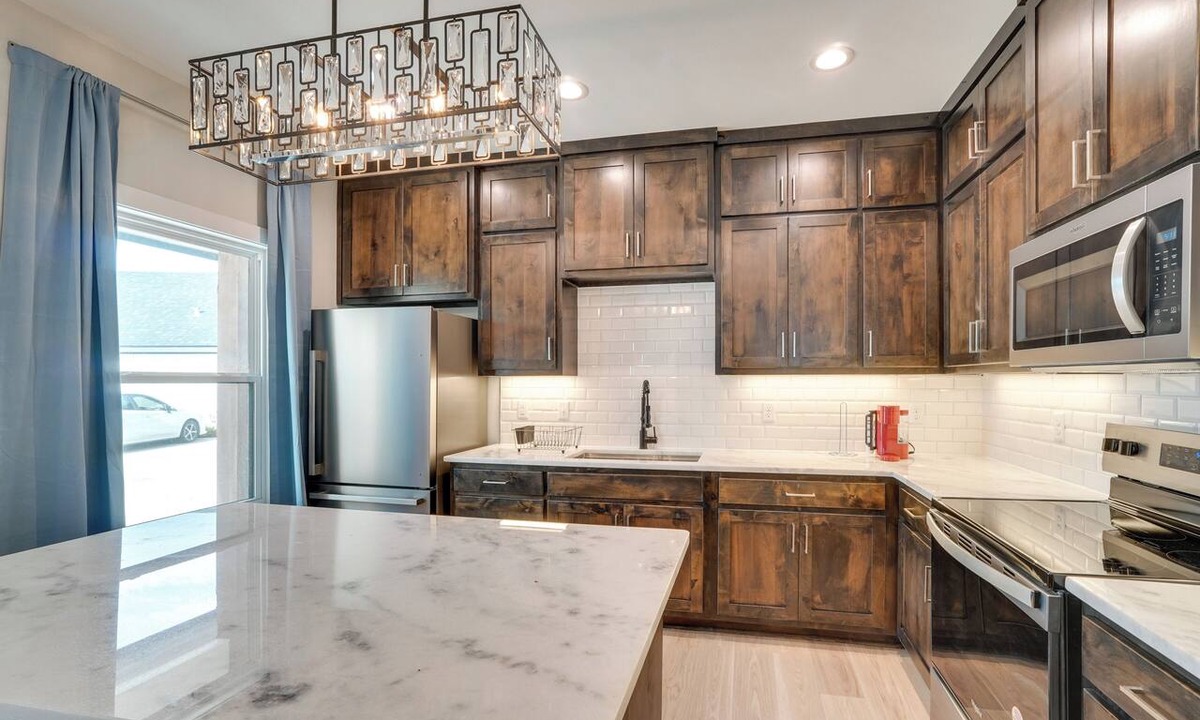 San Angelo Cottage | 7 Mi to Afb: Modern 2-unit Combo in San Angelo