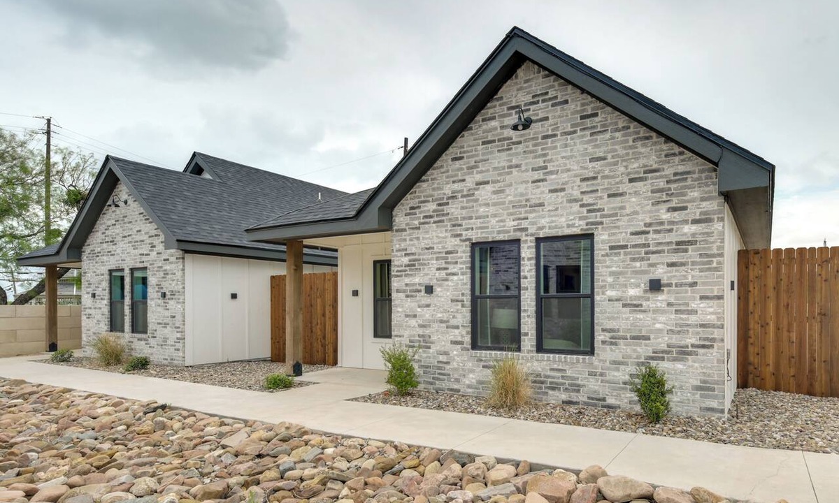 San Angelo Cottage | 7 Mi to Goodfellow Afb: Home w/Fenced Yard