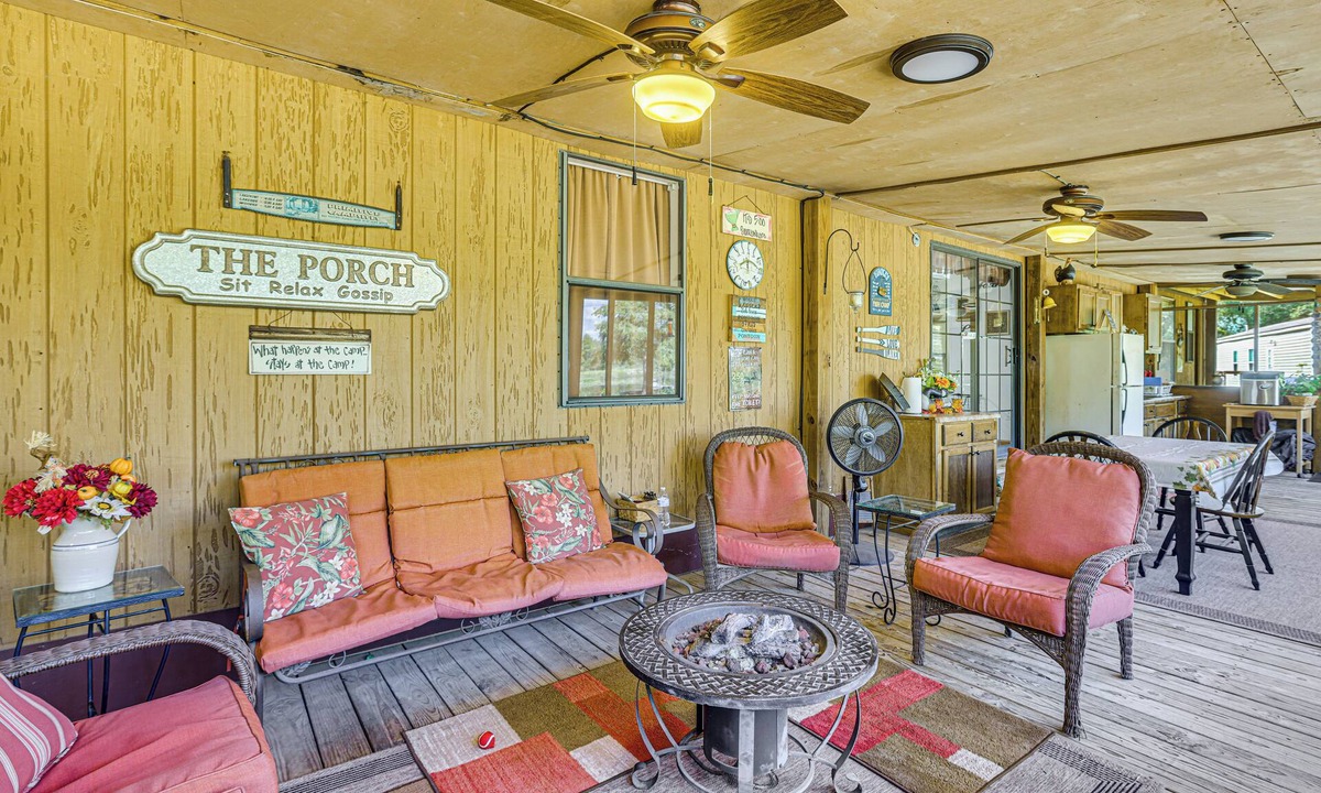 Catherine House | Alabama River Retreat: Dock, Fire Pit, Grill!