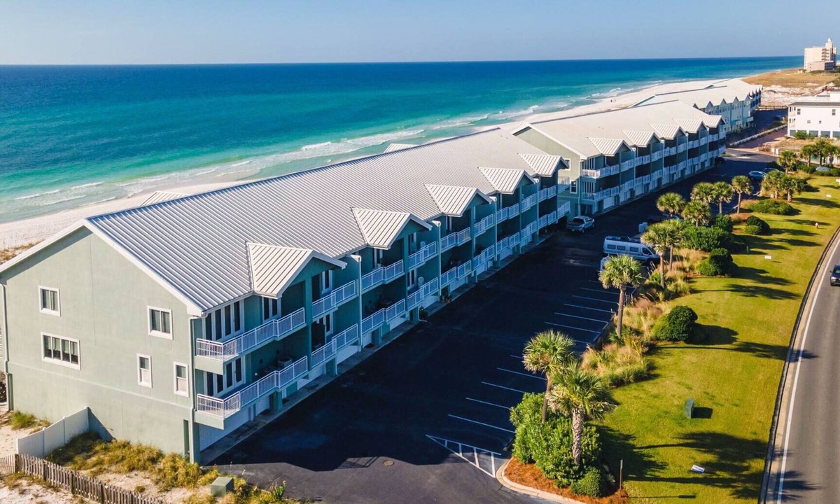 White Sands House | Amazing 3 Bed, 3.5 Bath, Gulf Front townhome at White Sands #425!