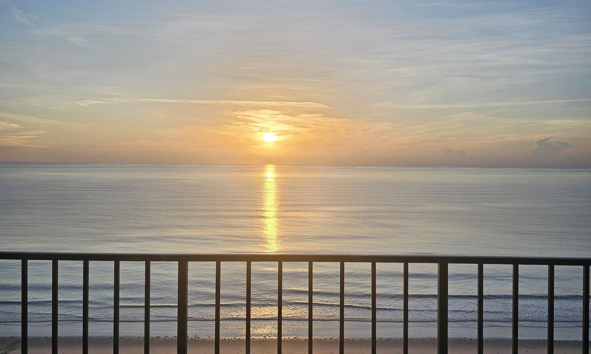 Fort Pierce Shores Condo | Amazing views from this 2-bedroom 2-bath apartment in Hutchinson Island.