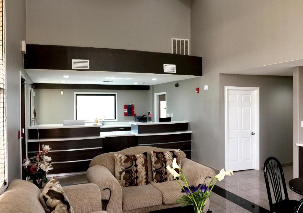 Mont Belvieu Hotel | Americas Best Value Inn & Suites Mont Belvieu Houston