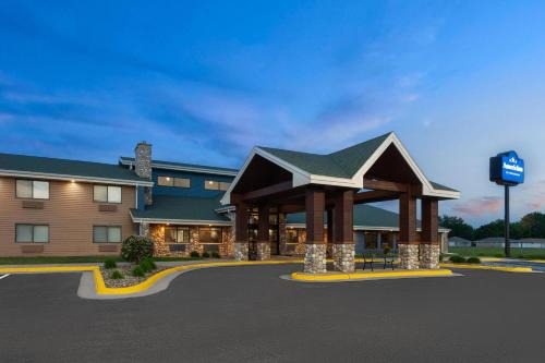 Austin Hotel | AmericInn by Wyndham Austin