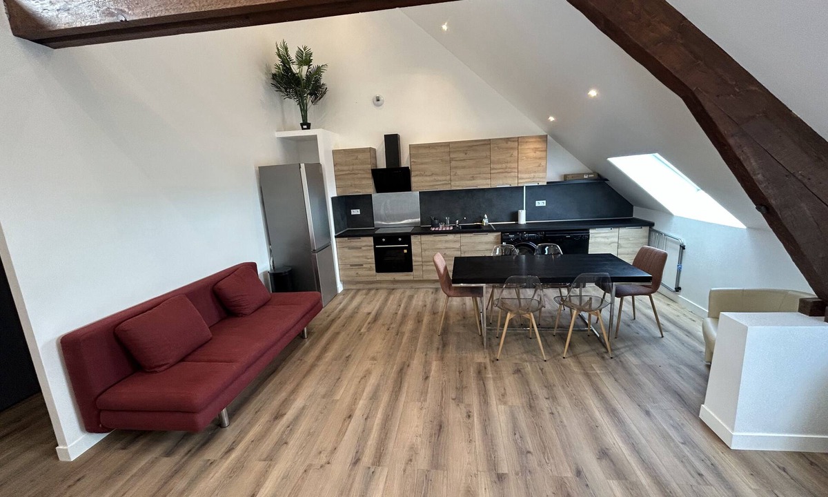 Equeurdreville-Hainneville Apartment | Appartement #8 Moderne Rénové Avec Mezzanine 8pers
