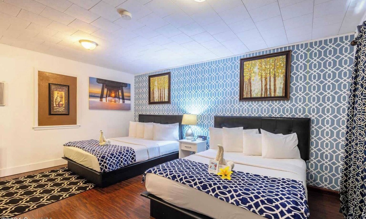Sundance Apartment | Arrowhead Motel Double Room at Sundance