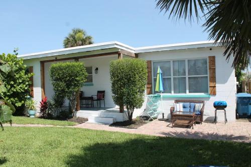 Daytona Beach House | Beachside 2BR Daytona Beach Shores private home