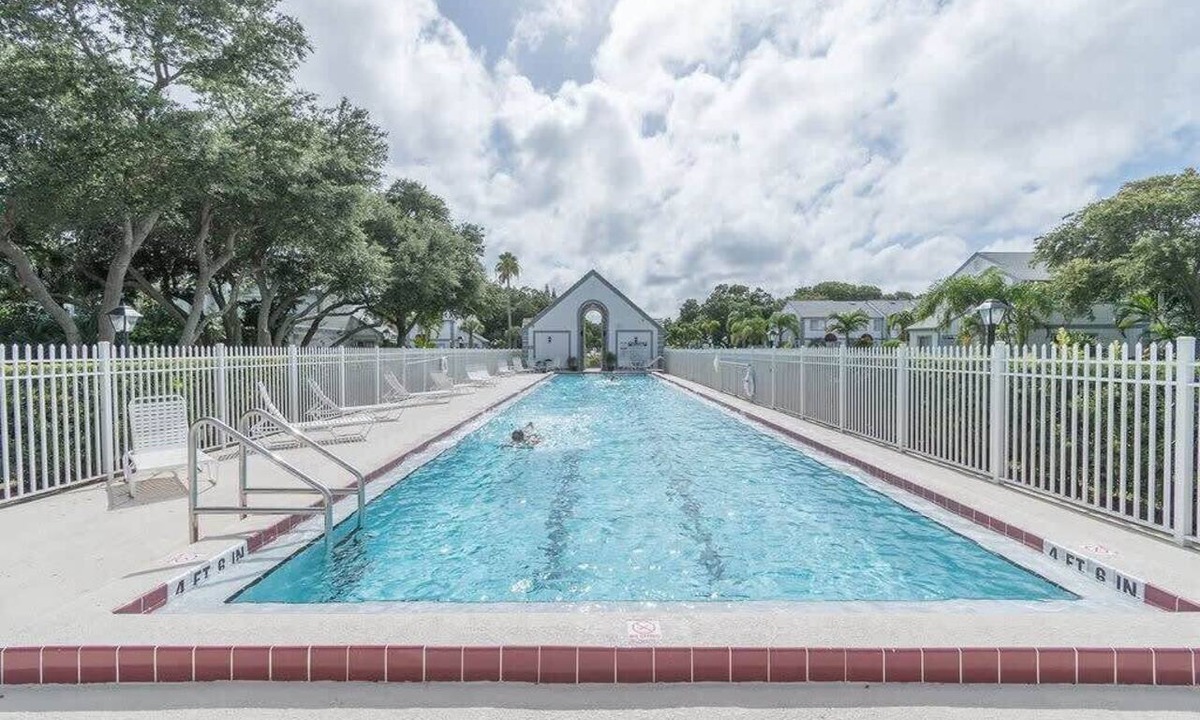 Villages of Seaport Condo | Beautiful 2/2 Condo-Villages of Seaport