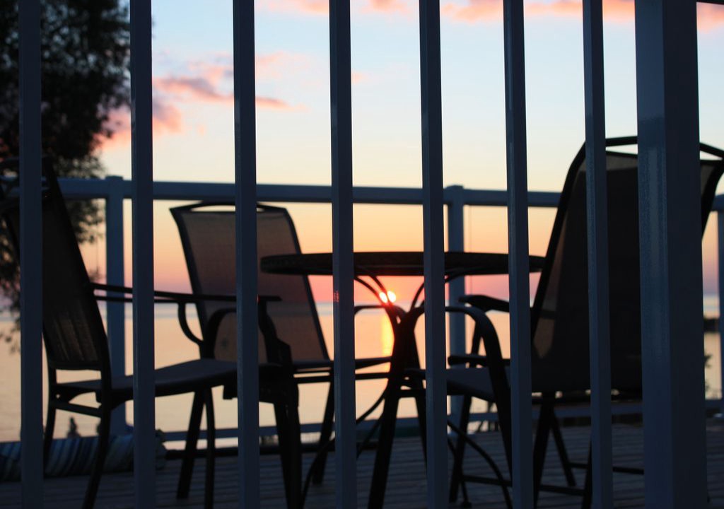 Balm Beach House | Beautiful Beach Front Resort - Couple Suite (G)