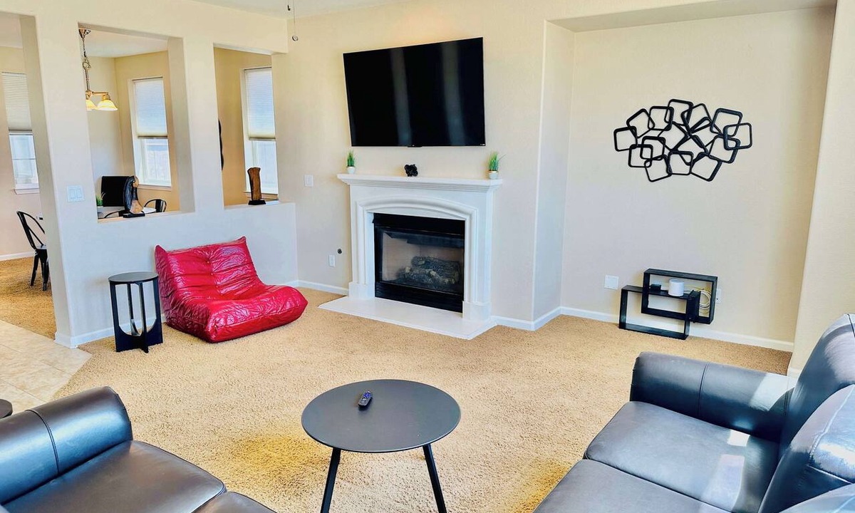 Reno House | Beautiful Haven/Sleeps 18