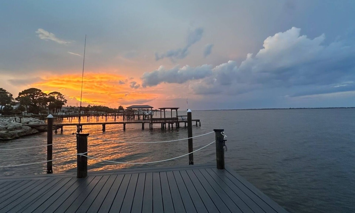 Varnum Park House | Beautiful riverfront home.