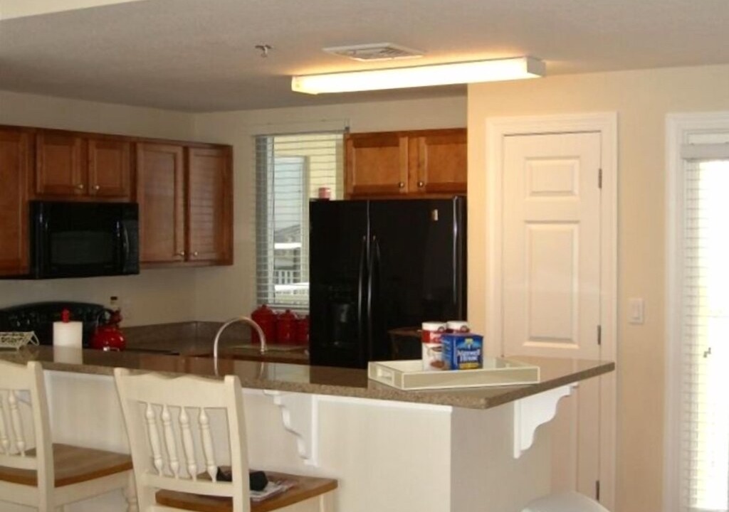 Pensacola Beach Condo | Beautiful unit at Emerald Dolphin Condominiums!