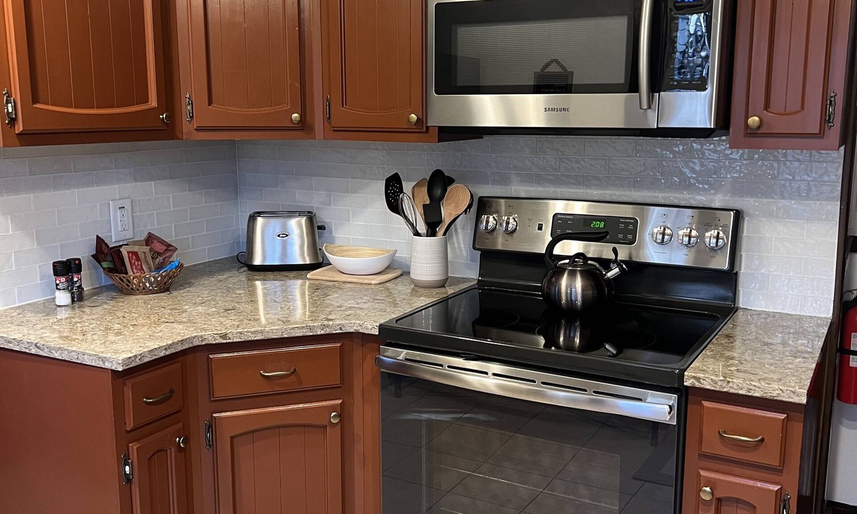 West Lafayette House | Beautiful Vintage Home - Short Walk to Purdue!