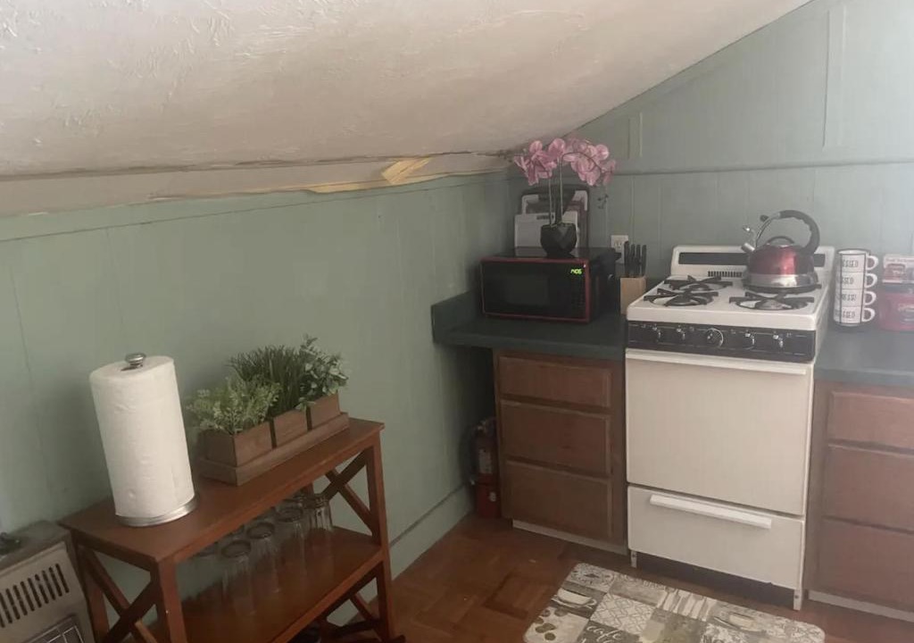 University Heights Apartment | Best deal in Gainesville 2 of 3