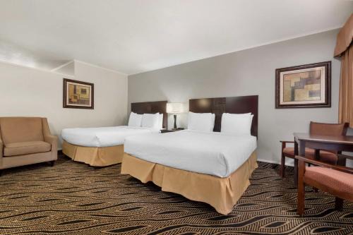 Dawn Hotel | Best Western Red Carpet Inn