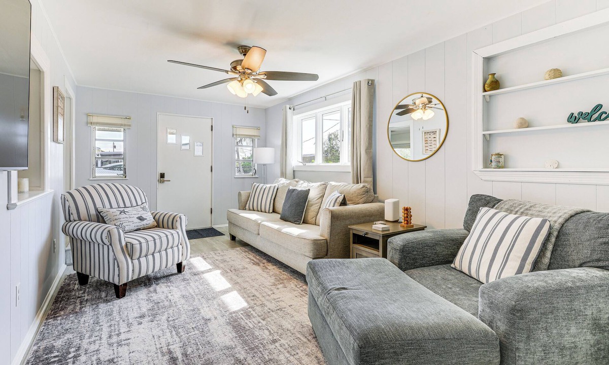 Buckhead Ridge House | Boat Dock & Yard: Waterfront Okeechobee Retreat