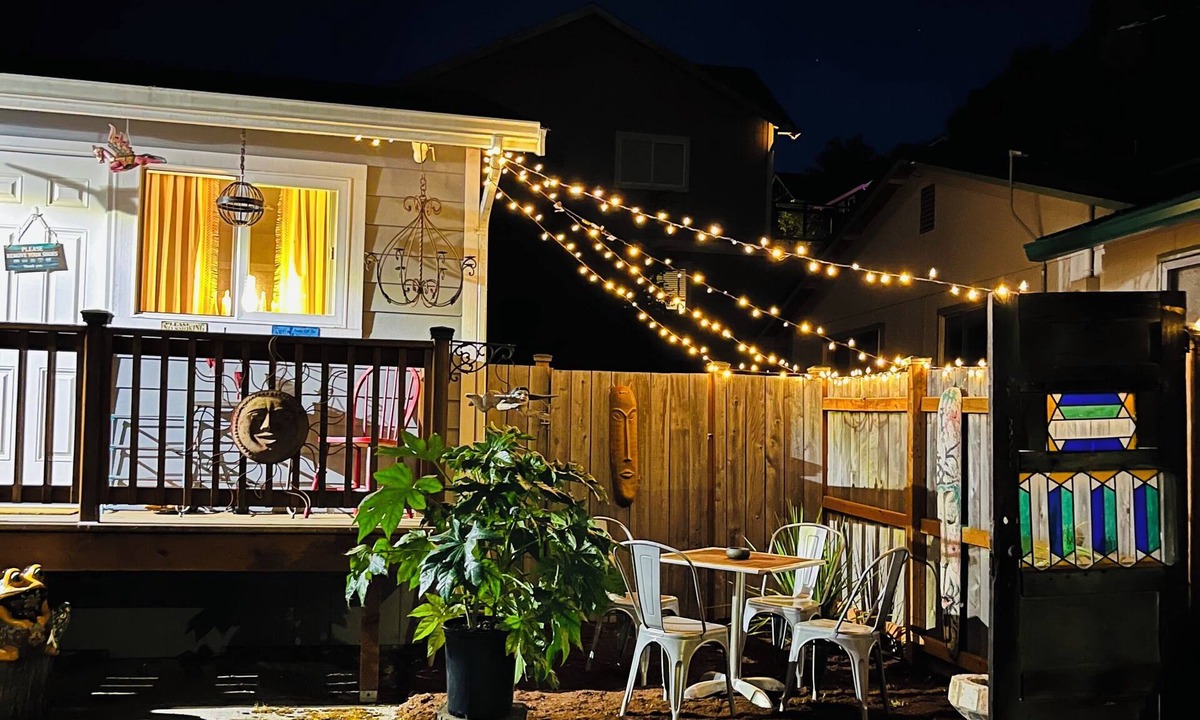 Riverview House | Book one week or more and get 10% discount Stylish 2 BR Suite in West Seattle!