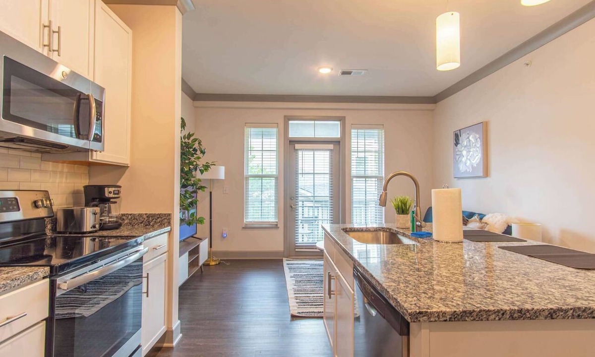 Buechel Apartment | Boulevard Stays Comfy 1BR Haven Pool, Free Parking & Cozy Details