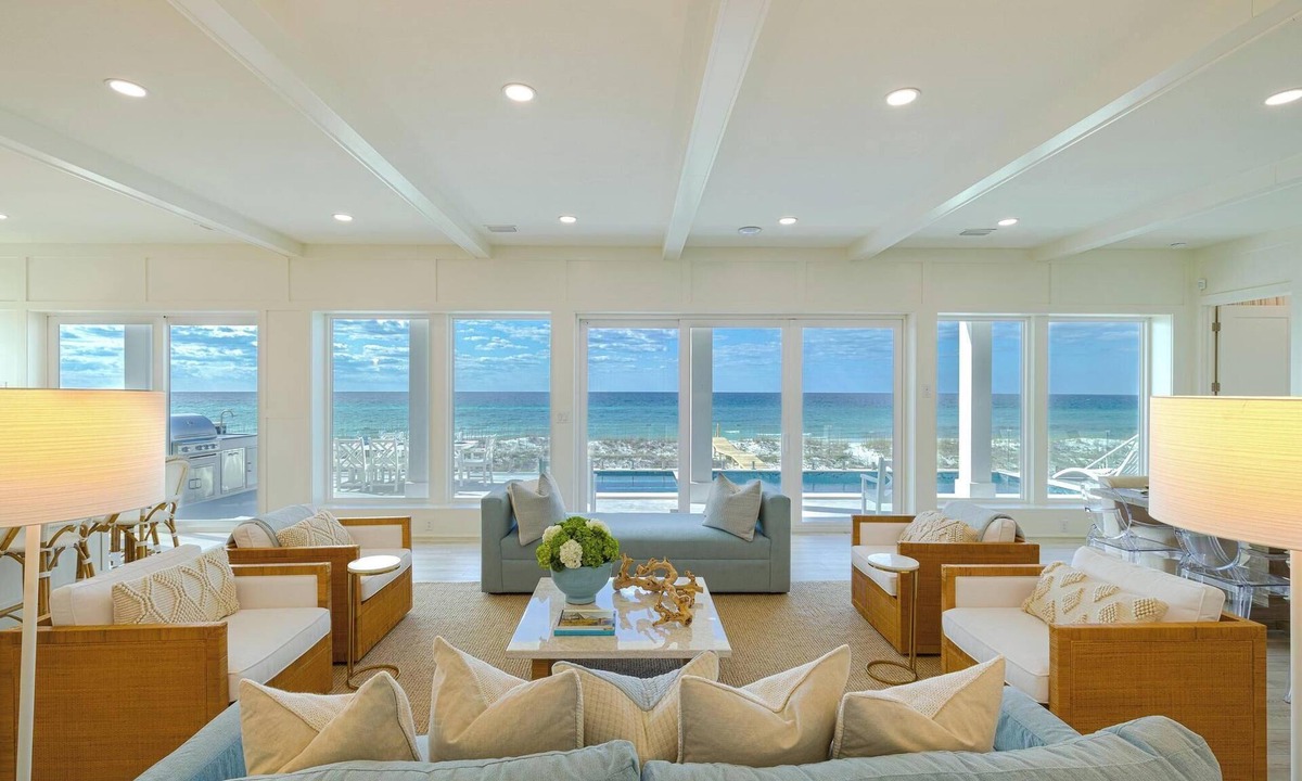 Villa Segunda House | Brand New 6 Bedroom, 6 Full Bath and one1/2 Bath/Gulf Front Home/Private Pool