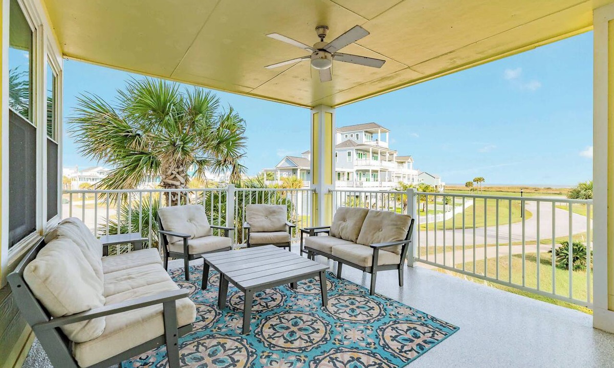 Red Fish Cove Condo | Breaking Waves - Open Airy Beautiful Ocean Views!