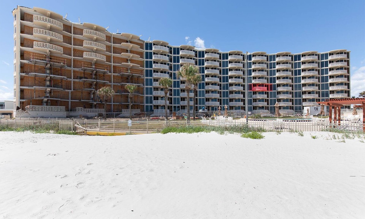 New Smyrna Beach Condo | Breathtaking Panoramic Ocean Views !