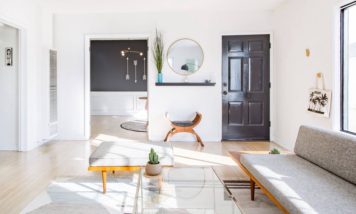 Mid City Condo | Bright + Breezy 1 Bedroom in West Adams