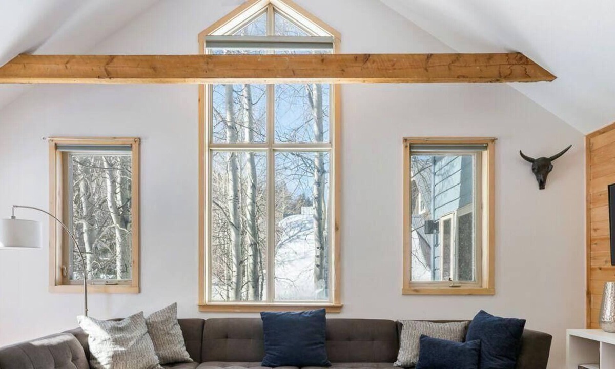 Crested Butte House | Bright w/High Ceilings & Deck - 2 Blocks from Elk in Quiet Corner of Town w/EV!