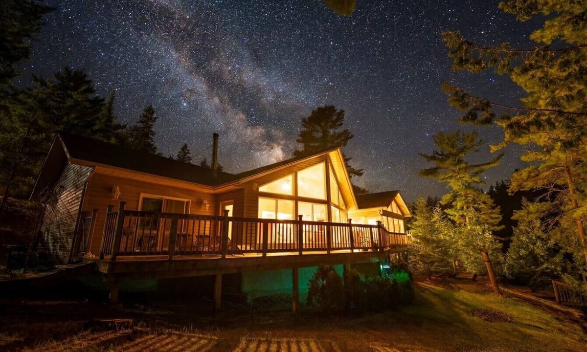 Unorganized Centre Parry Sound Cabin | French River Hideaway