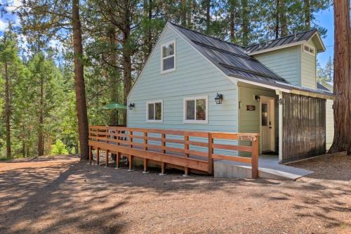 Strawberry House | Cabin #4