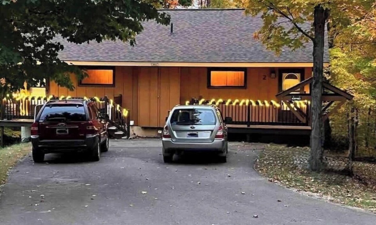 Bessemer Ski Chalet | Cabin Fevers 2 U.P. Getaway near Lake Superior & Waterfalls,sauna,AC, Powderhorn