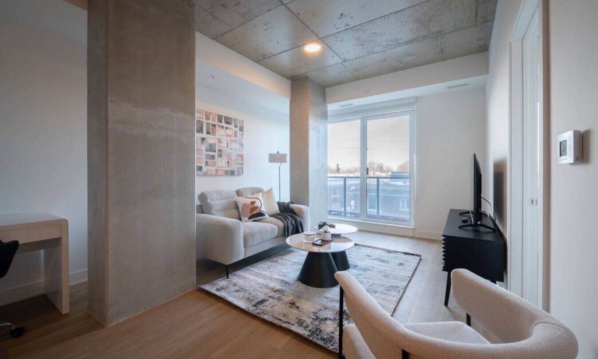 Carlingwood - McKellar Park - Laurentien View Apartment | Carlton West Modern Living | Stylish 1BR