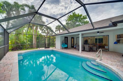 Sebastian Highlands House | 'Casa Blanco' Escape w/Fire Pit in Sebastian!