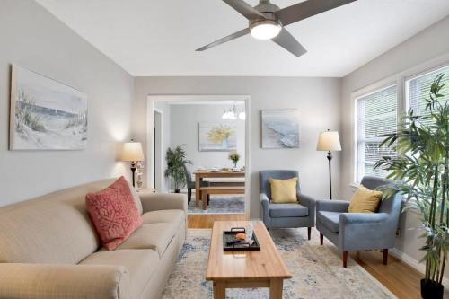 Mobile House | Centrally Located Midtown Cottage-HistoricDistrict