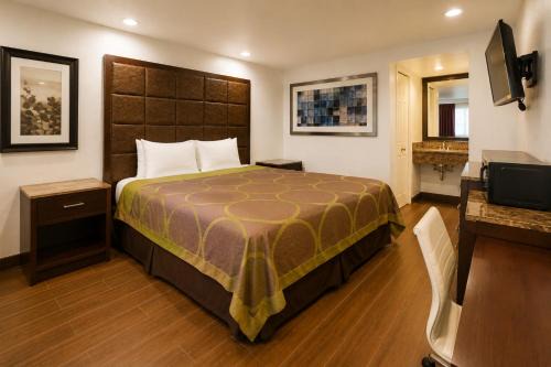 Buena Park Hotel | Century Motel Buena Park Disneyland