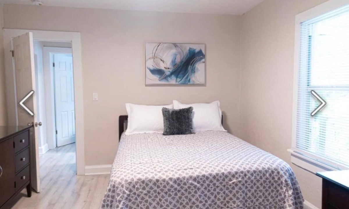 Berino House | Chanting 3 bedroom 1 bath near a fun water park & plush golf course.